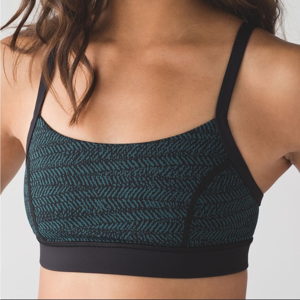 Lululemon Rise and Run Bra - Mini Trax Deep Green and Black Sports Bra